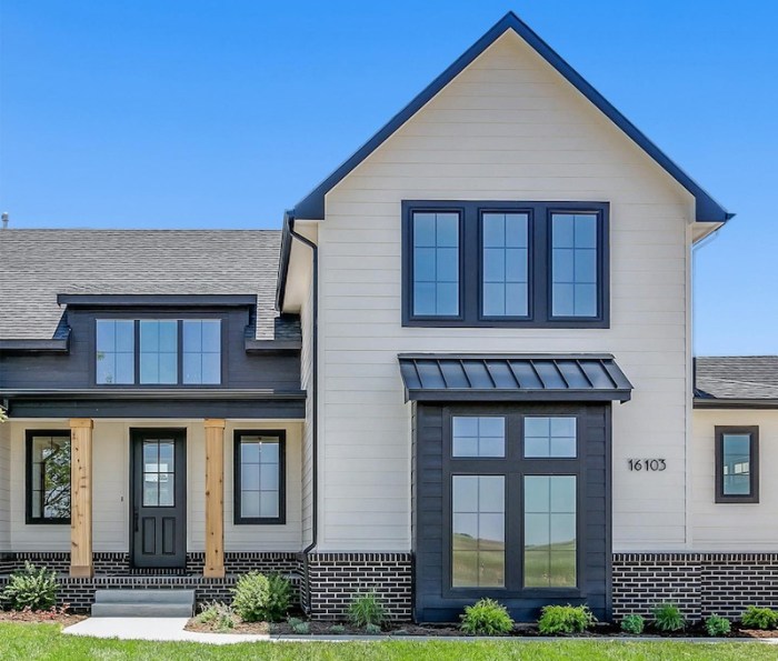 A Hardie® Board Siding Buyers Guide: Pros, Cons, and Performance | Fixr